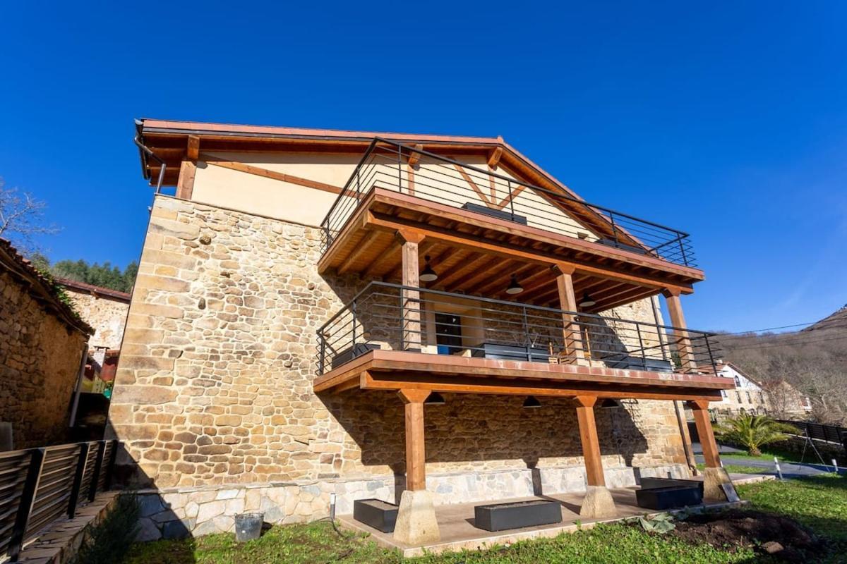 Villafufre Sandonana Old Palace Lodge מראה חיצוני תמונה